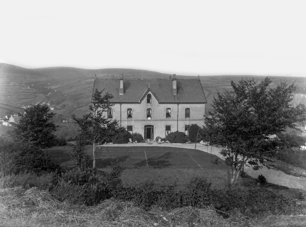 Another great photo of Axnfell, when it was run as a guest house, we think this is around the 1960’s.
